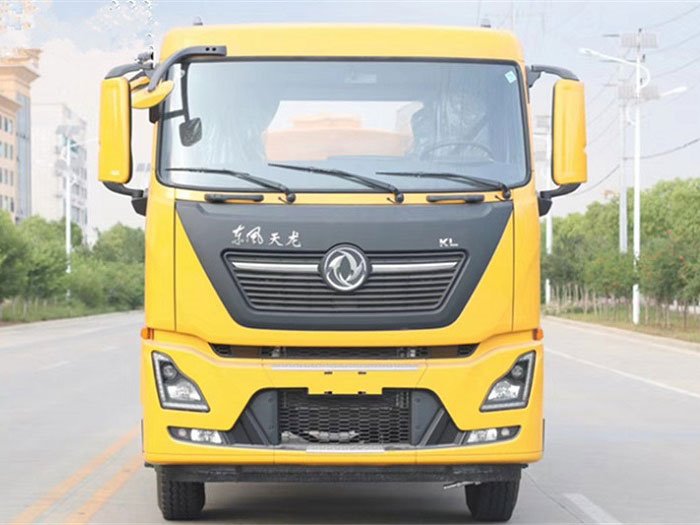 國六東風(fēng)天龍后八輪20噸灑水車