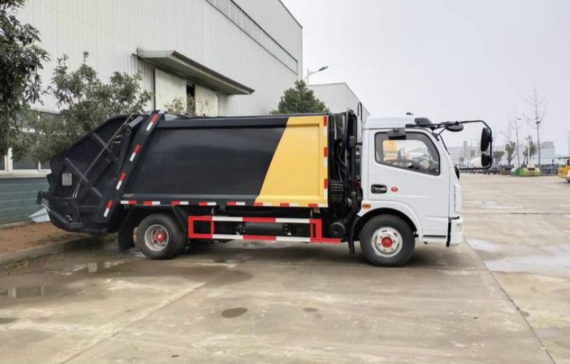 程力壓縮垃圾車液壓缸滲油怎么辦