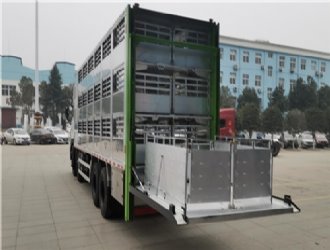 國(guó)六東風(fēng)天錦9.6米全鋁合金畜禽運(yùn)輸車