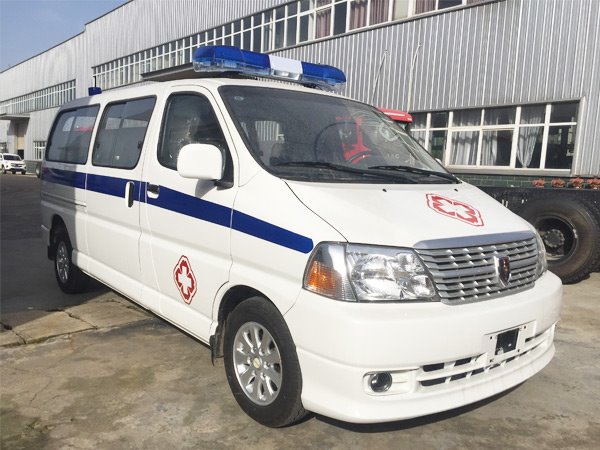 金杯閣瑞斯轉(zhuǎn)運(yùn)型救護(hù)車