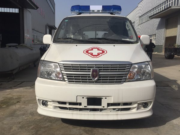 金杯閣瑞斯轉(zhuǎn)運(yùn)型救護(hù)車