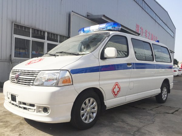 金杯閣瑞斯轉(zhuǎn)運(yùn)型救護(hù)車