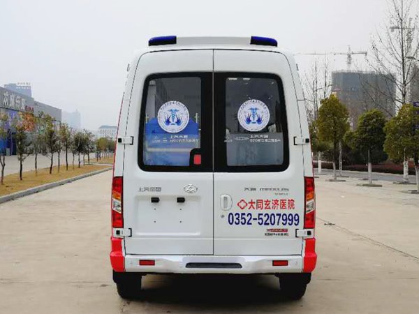 上汽大通V80長(zhǎng)軸監(jiān)護(hù)型救護(hù)車