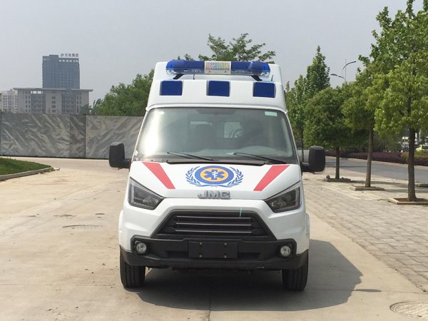 江鈴特順長軸監(jiān)護(hù)型救護(hù)車-異形警燈