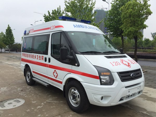 福特新世代全順短軸監(jiān)護型救護車-普通警燈