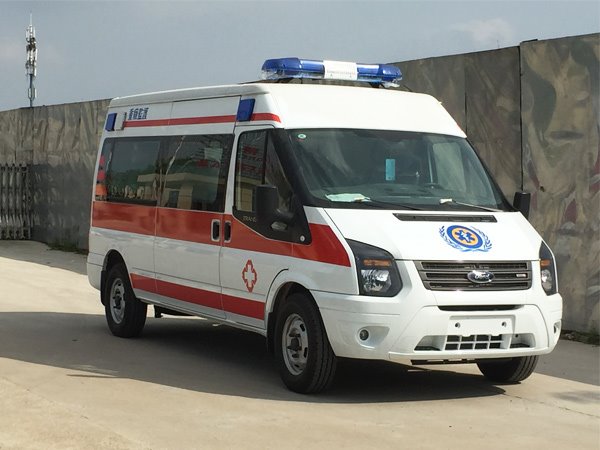 福特新世代全順長(zhǎng)軸監(jiān)護(hù)型救護(hù)車(chē)-普通警燈