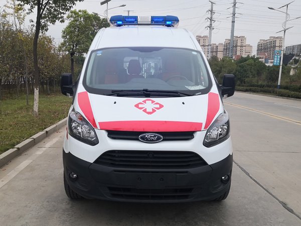 福特新全順V362中軸監(jiān)護(hù)型救護(hù)車-普通警燈
