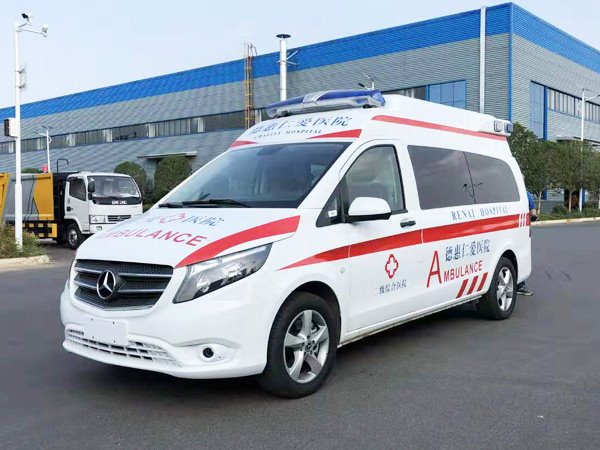 國(guó)六奔馳威霆監(jiān)護(hù)型救護(hù)車