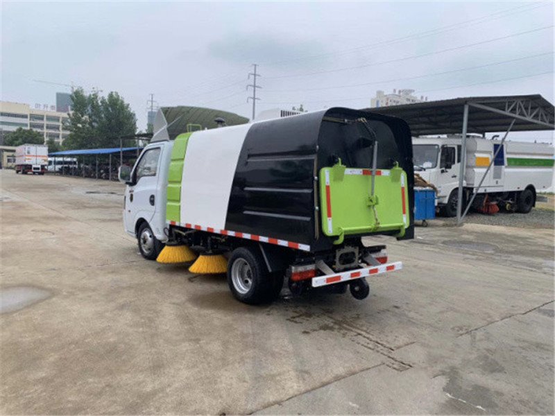 程力東風(fēng)途逸小型掃路車多少錢