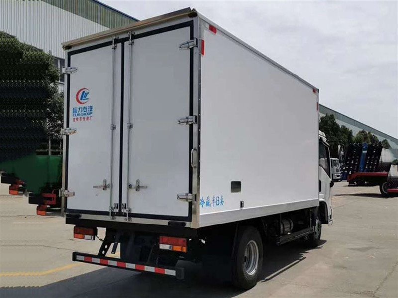 一款物美價(jià)廉的水果保鮮冷凍車(chē)