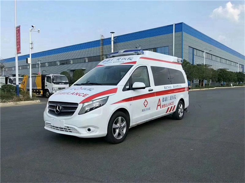 奔馳威霆奔馳120車狹小路面也可用