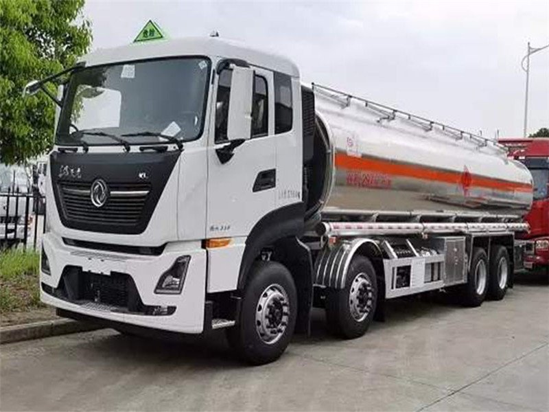 東風天龍前四后八國六鋁合金油罐車