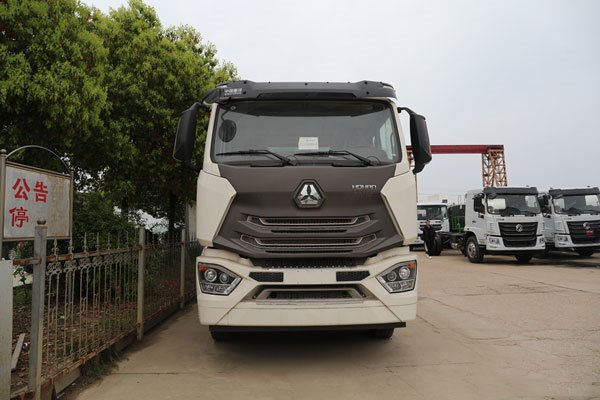 國六10.5方重汽豪瀚N5W多功能抑塵車-新款