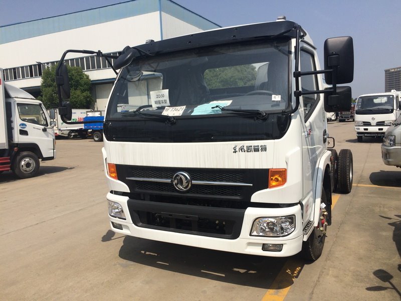 灑水車藍牌與黃牌價格有什么不同