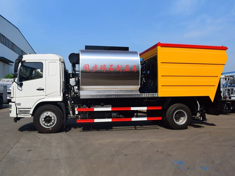單橋同步碎石封層車