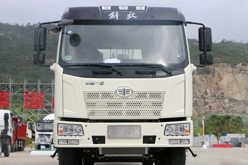 解放國六12立方瀝青灑布車