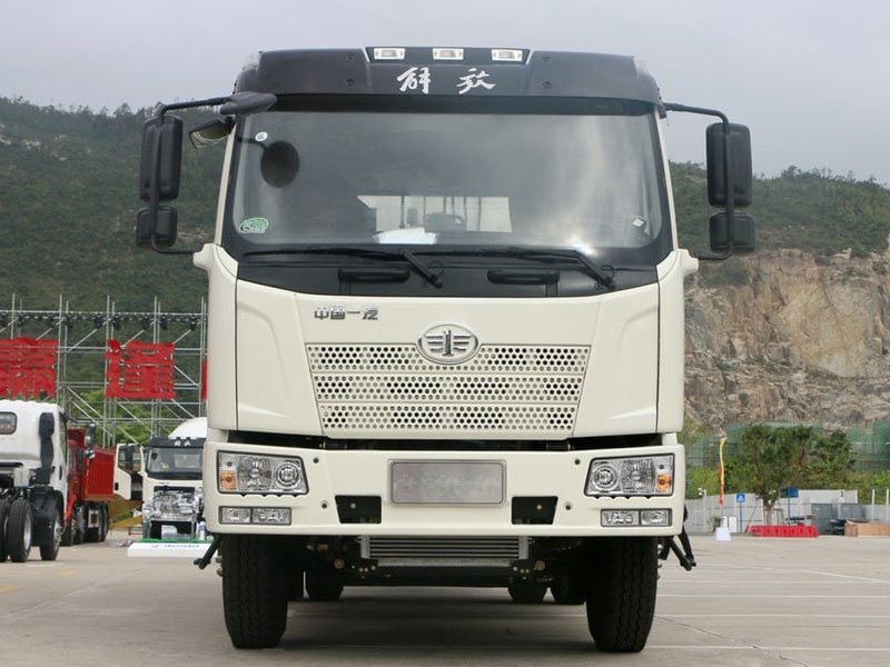 解放國六12立方瀝青灑布車