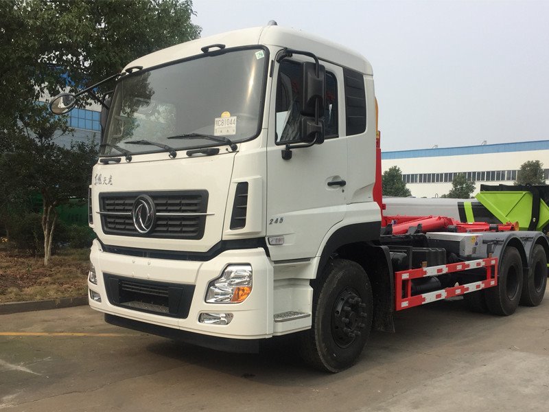 18勾臂式垃圾車知名廠家生產(chǎn)