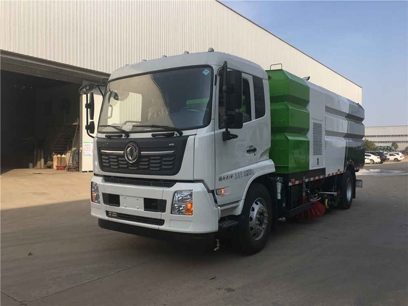 國(guó)六東風(fēng)天錦210馬力洗掃車(chē)