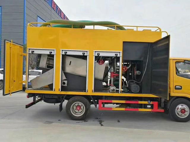 國六東風小多利卡污水處理車