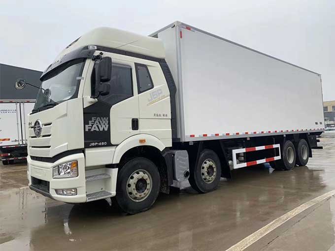 2021新款解放J6P冷藏車