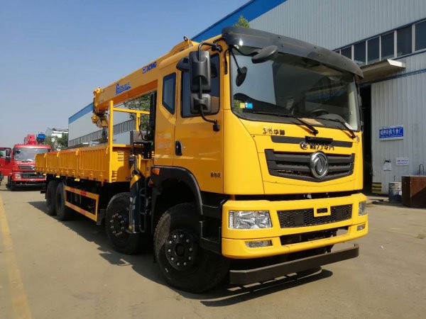 國六東風(fēng)T5前四后八6-20噸隨車吊