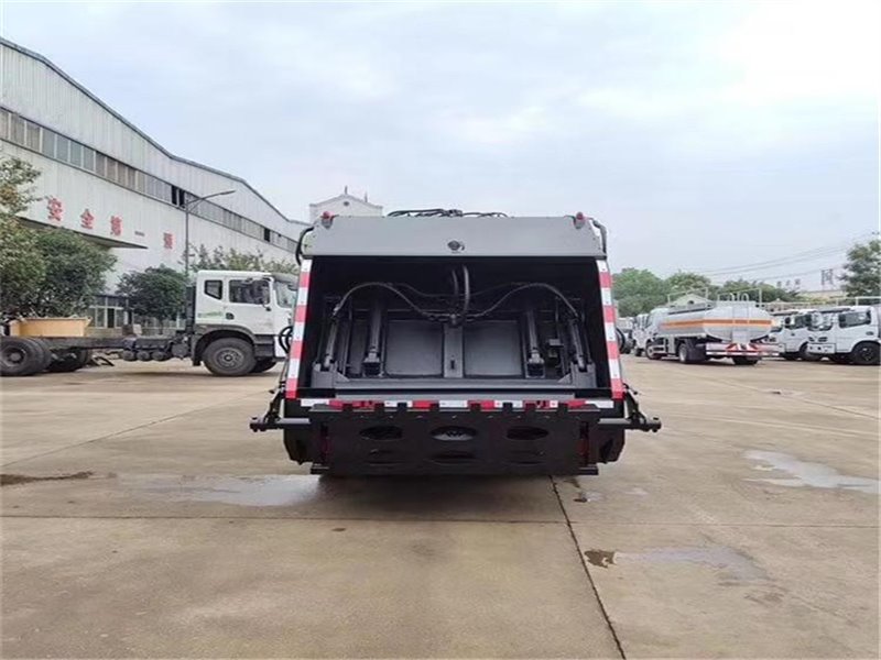 江鈴新順達藍牌壓縮垃圾車C證可開