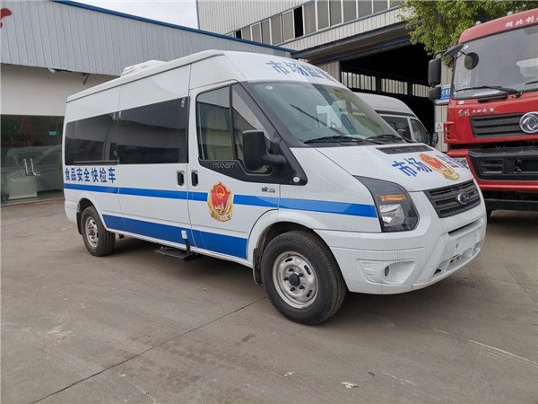 福特V348食品安全檢測車