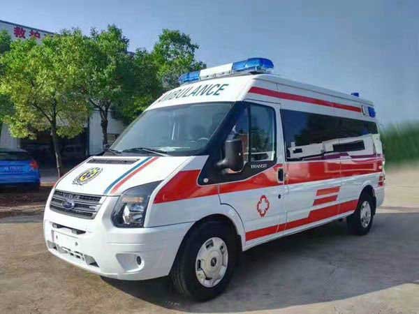 國(guó)六福特全順V362救護(hù)車(chē)