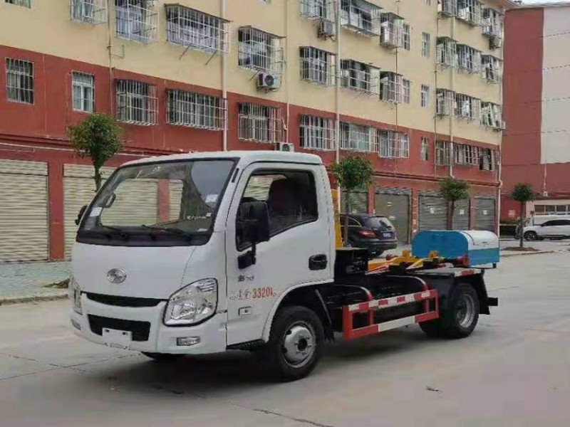勾臂垃圾車怎樣杜絕漏油情況