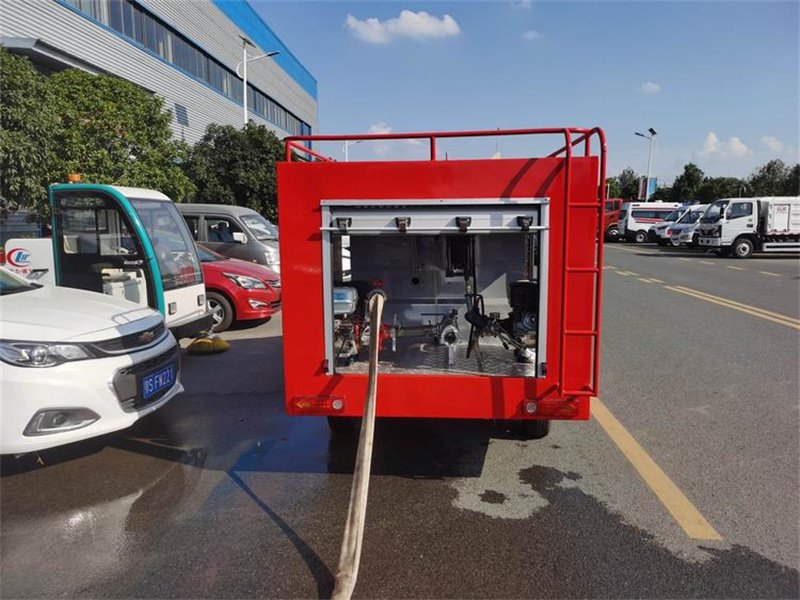 程力電動(dòng)式消防車操作指南