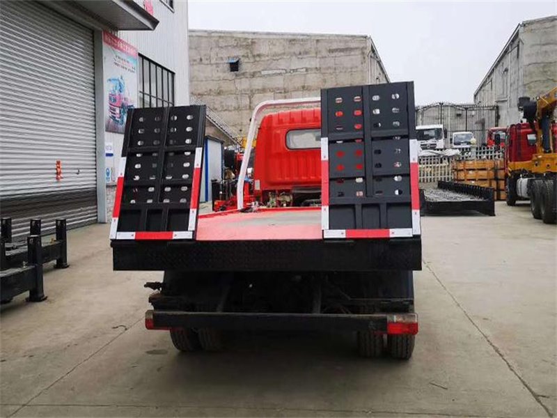 藍(lán)牌平板運(yùn)輸車熱銷車型推薦