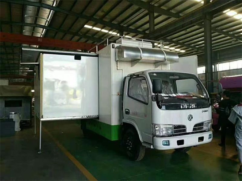 國(guó)六藍(lán)牌餐飲車生產(chǎn)廠家