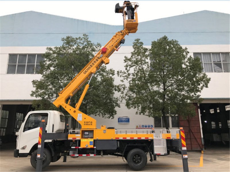 20米江鈴直臂高空作業(yè)車特種車廠家介紹