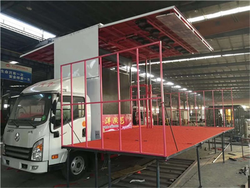 國六活動舞臺車需要多少錢