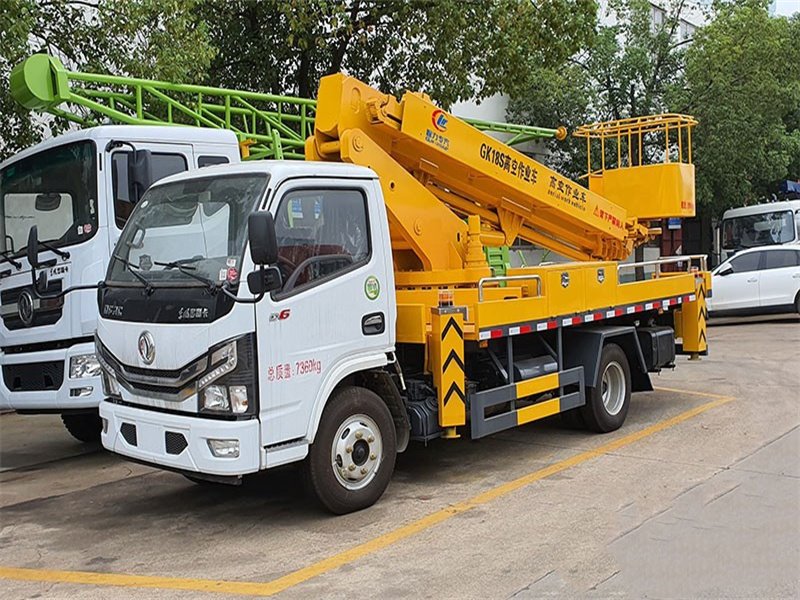18米多利卡直臂高空作業(yè)車低價(jià)賣
