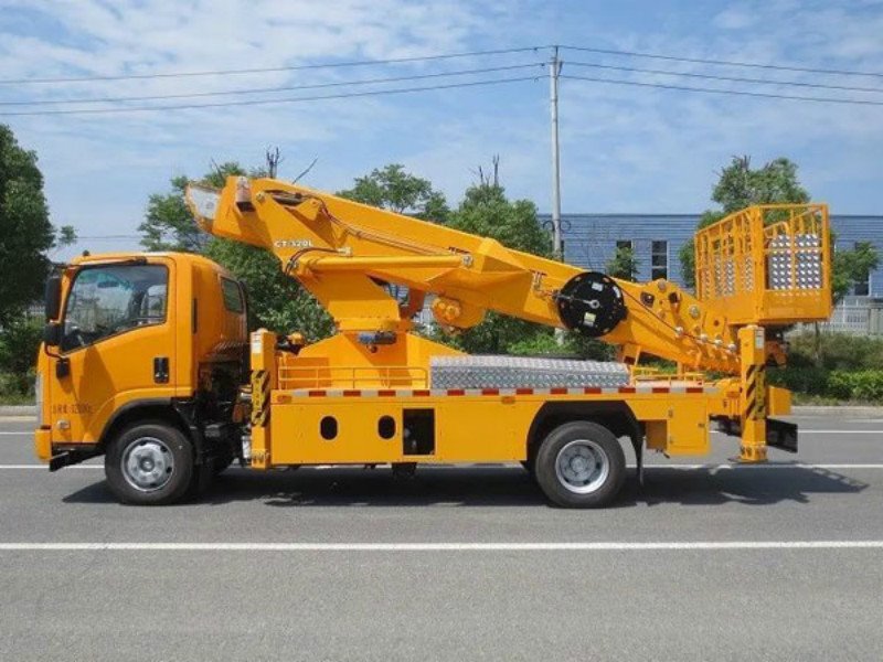 云梯車升降車收車操作方式