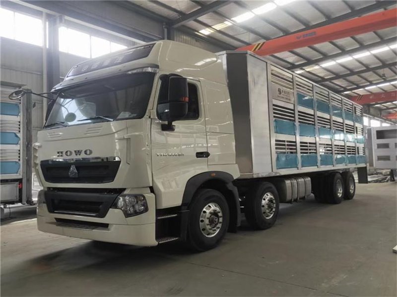 重汽豪沃運(yùn)豬車程力廠家直銷