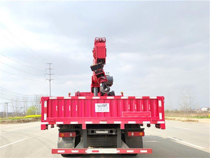 隨車吊取力器常見問題及解決方案
