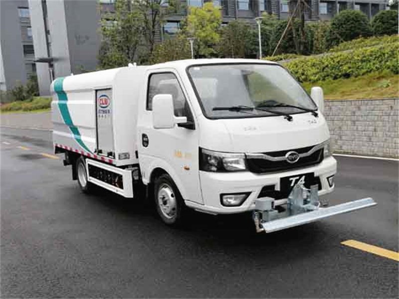 路面養(yǎng)護車電動版哪里有