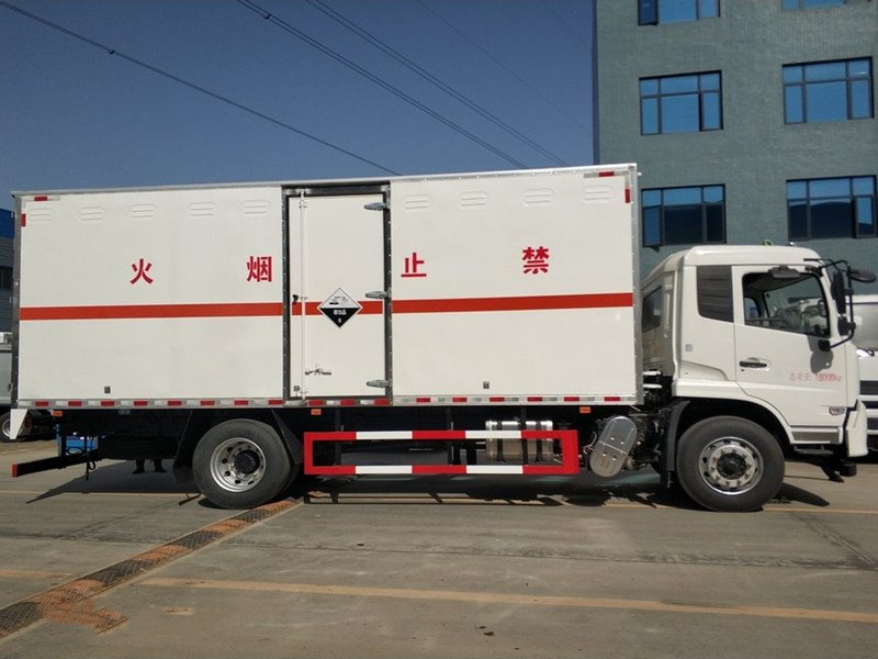 專(zhuān)汽圈教您危險(xiǎn)品運(yùn)輸車(chē)購(gòu)買(mǎi)技巧