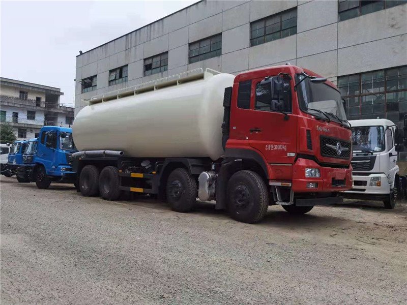 20方30方壓裂砂漿車降價(jià)3000元出售