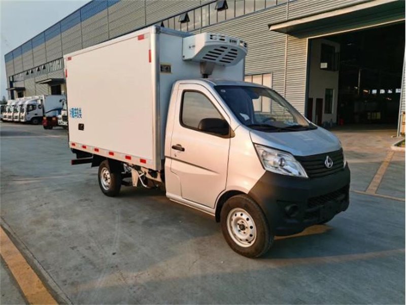 2.7米長(zhǎng)安冷藏車賣得火熱