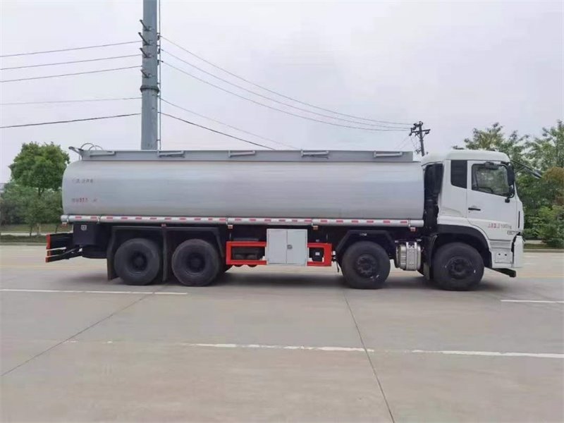 國六東風(fēng)天龍前四后八供液車配置