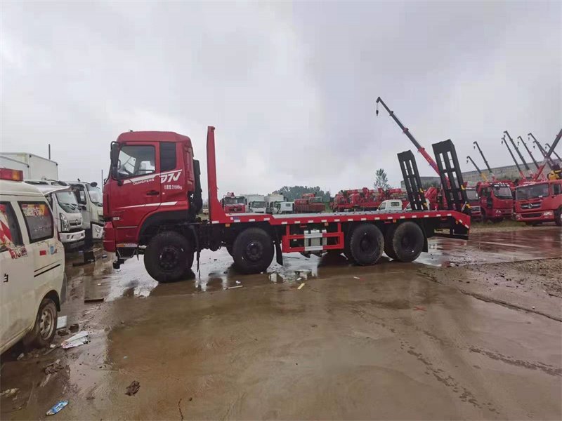東風(fēng)D7V前四后八平板運(yùn)送車推薦