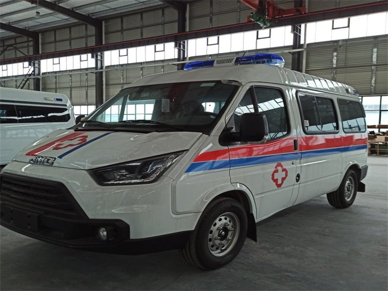 國六江鈴特順短軸中頂新款救護(hù)車生產(chǎn)廠家直接出售