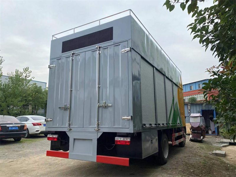 全新吸污凈化車上市可入城