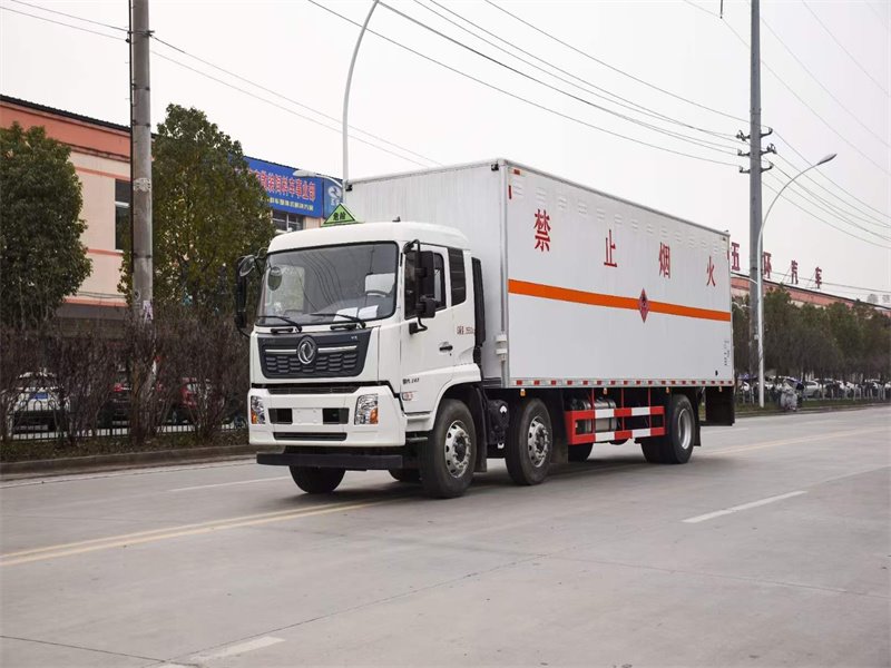 東風(fēng)天錦危險(xiǎn)品廂式運(yùn)輸車廠家直銷可分期