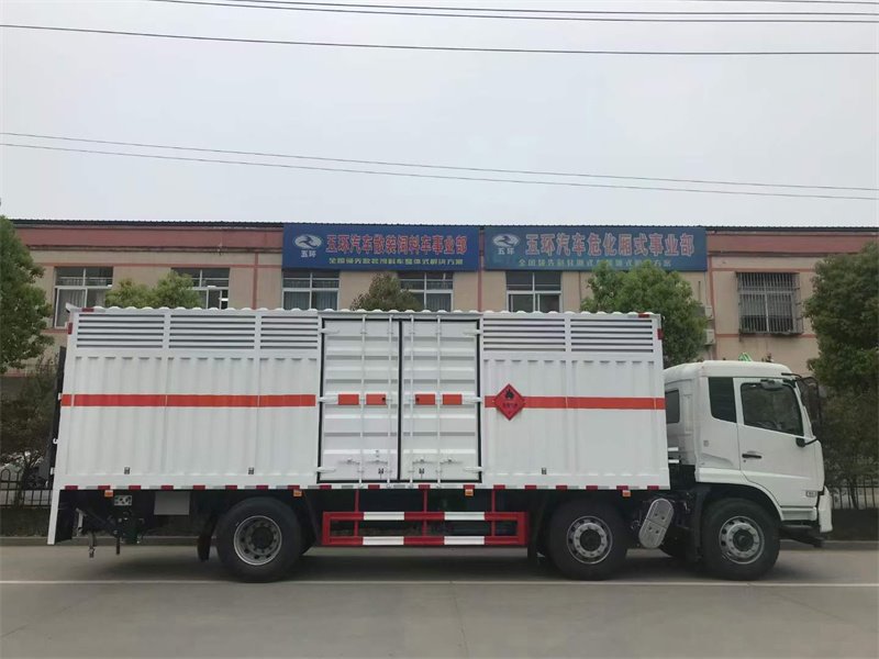 東風(fēng)天錦危險(xiǎn)品廂式運(yùn)輸車廠家直銷可分期