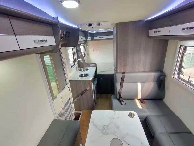 國產(chǎn)房車開瑞價格親民配置完善